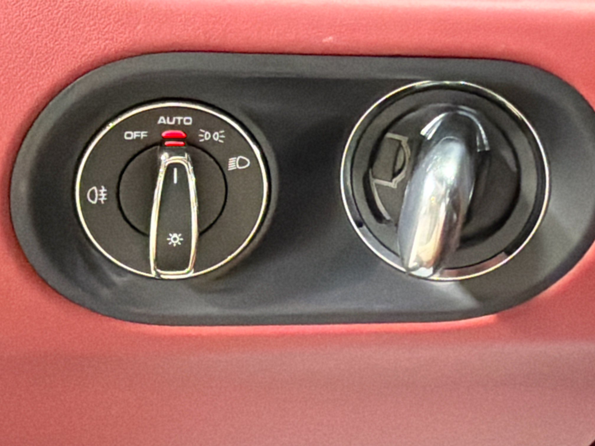 Used 2026  Porsche  image 32