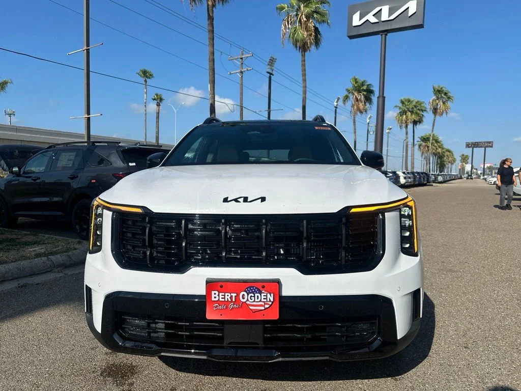 New 2026 White Kia X-Line SX image 2