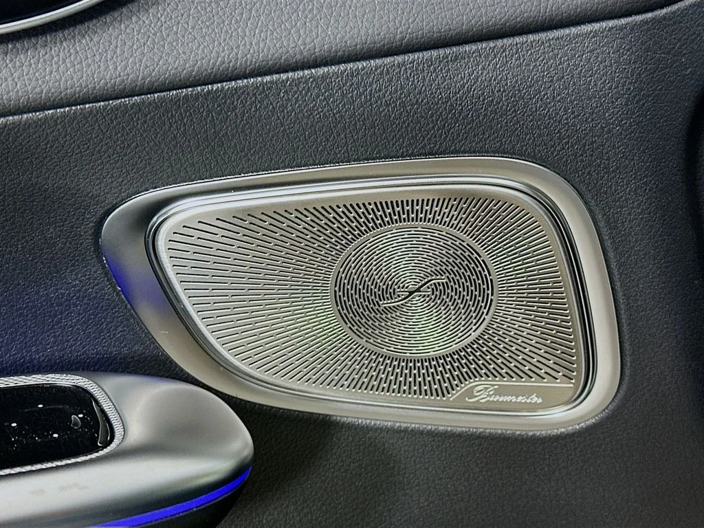 Used 2026 Gray Mercedes-Benz GLC 300 image 18
