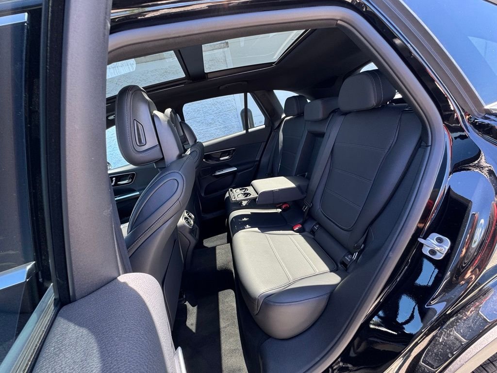 Used 2026 Black Mercedes-Benz GLC 300 image 27