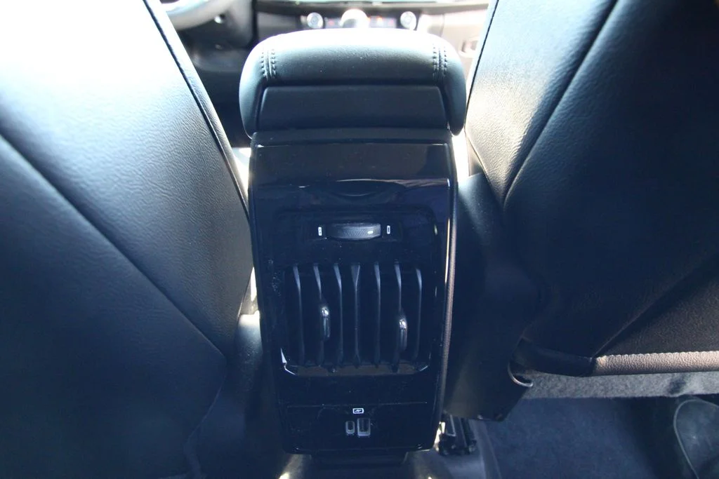 Used 2024 White Jeep Trailhawk image 38