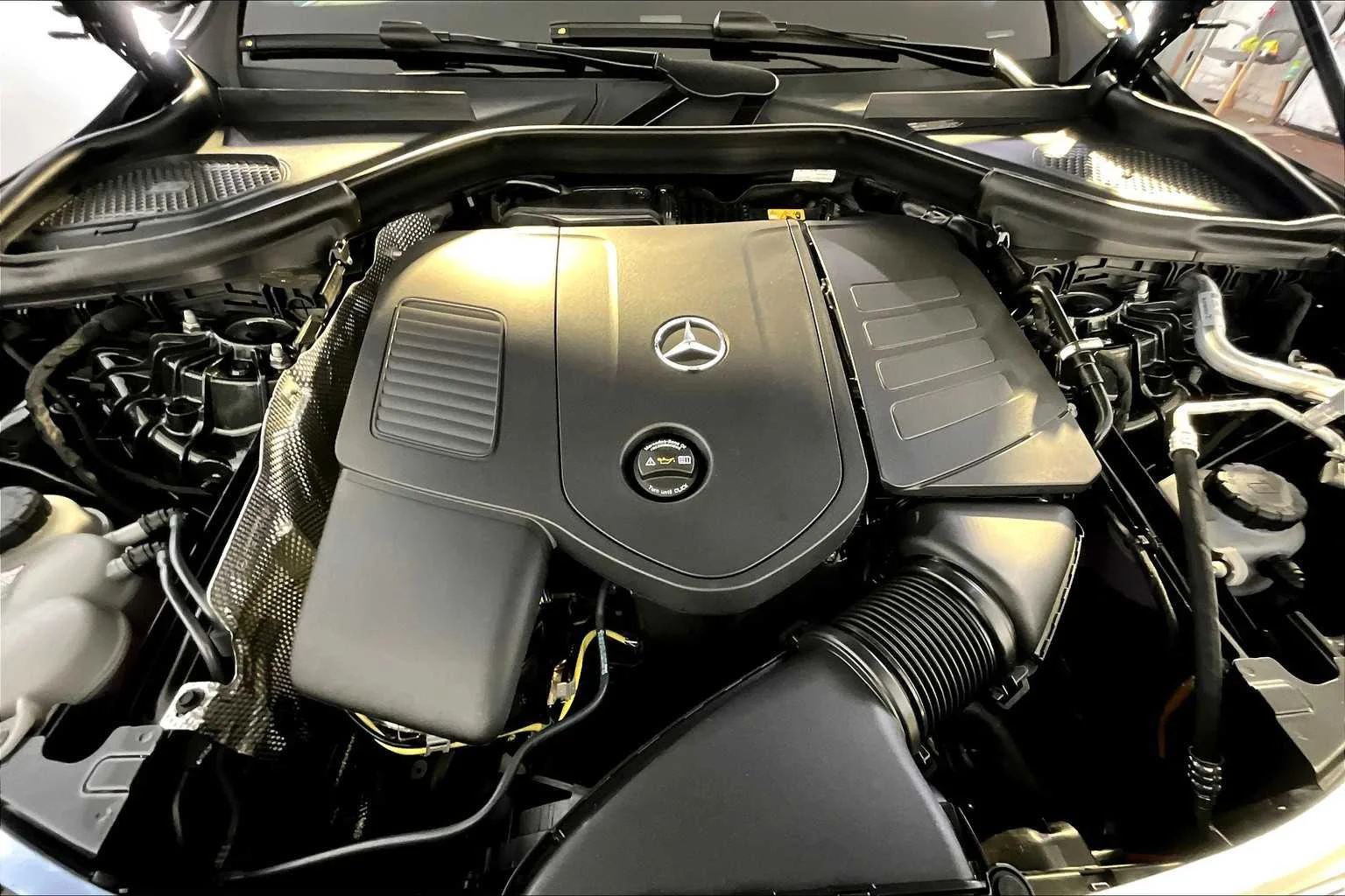 New 2026 Graphite Grey Metallic Mercedes-Benz GLC 300 image 14