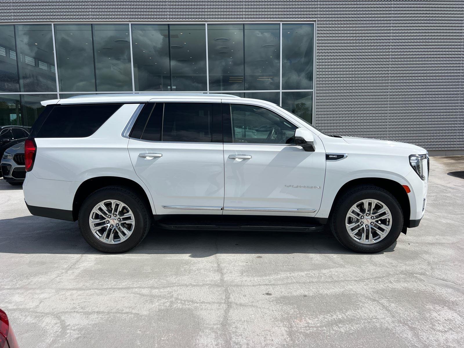 Used 2022 Summit White GMC SLT image 4