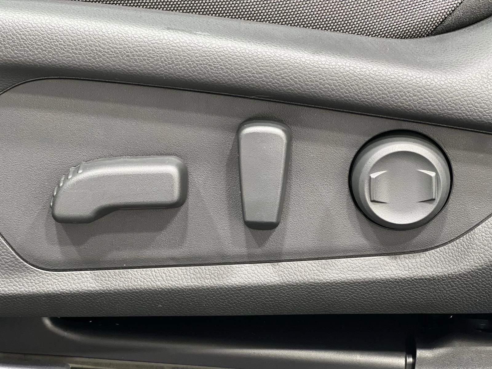 New 2026 ICE SILVER METALLIC Subaru Premium image 12