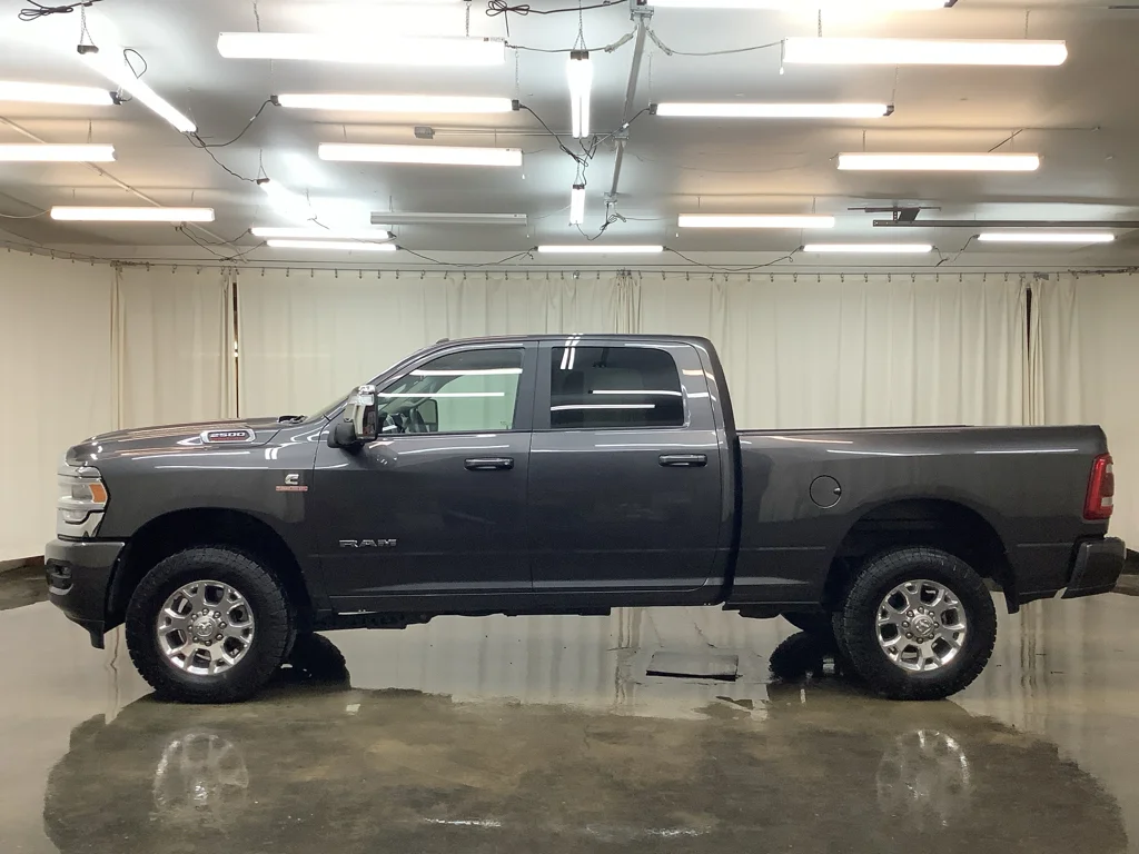 Used 2024 Granite Crystal Metallic Clearcoat Ram Laramie image 10