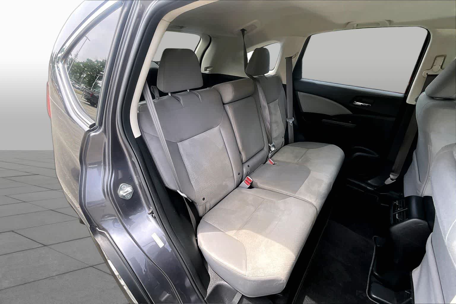 Used 2015  Honda EX image 21