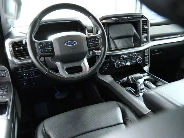 Used 2021 White Ford Lariat image 4
