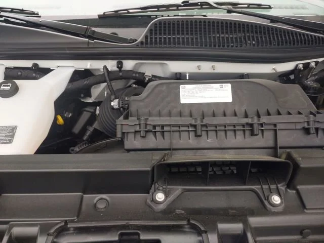 New 2025 Summit White GMC 1WT image 42