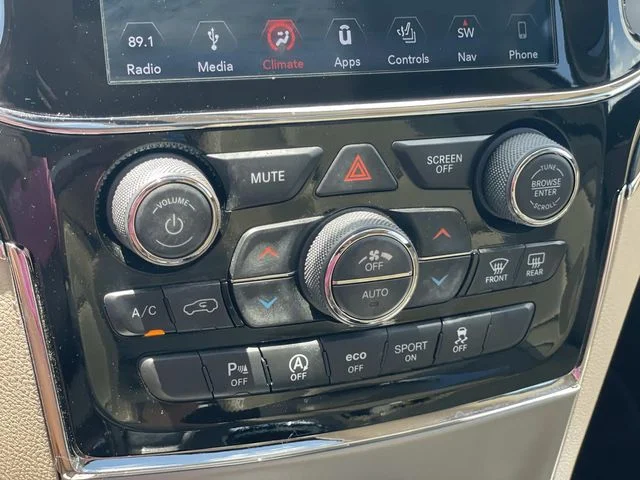 Used 2019 White Jeep Limited image 28