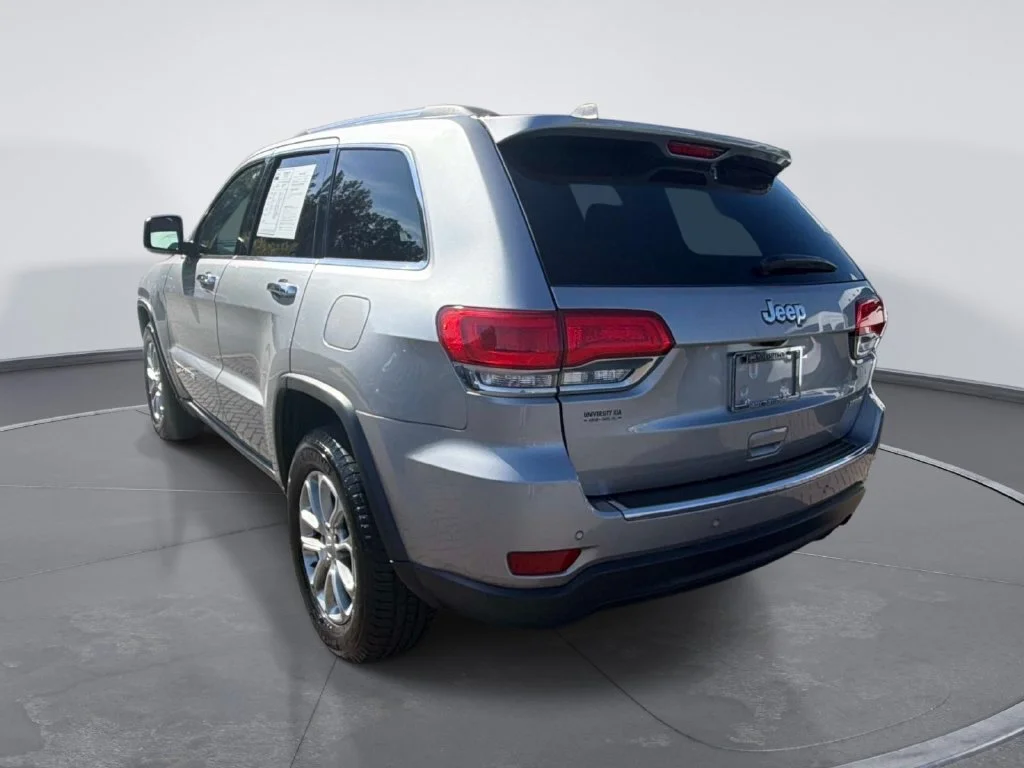 Used 2016 Silver Jeep Limited image 5