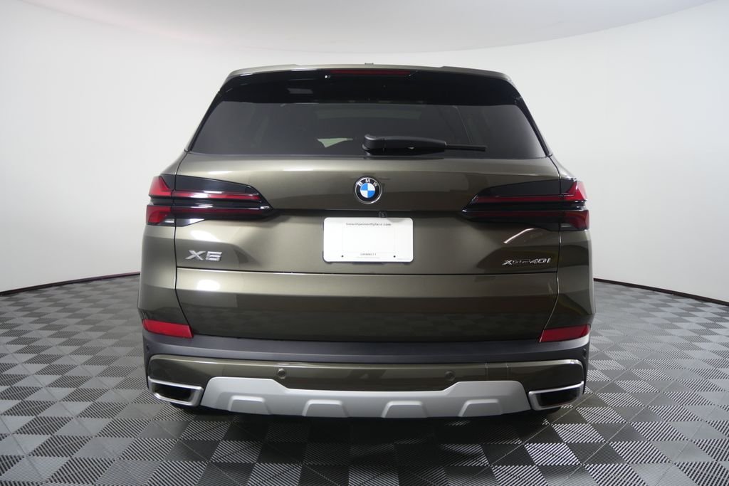 Certified Used 2026 Green Metallic BMW xDrive40i image 4