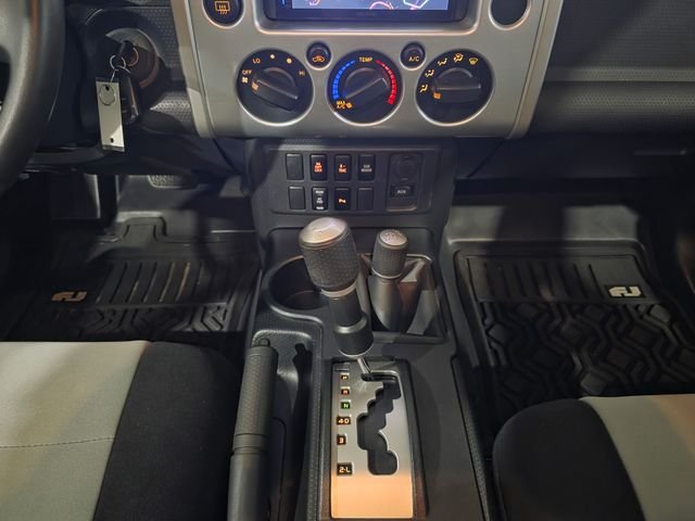 Used 2007 Silver Toyota Base image 20