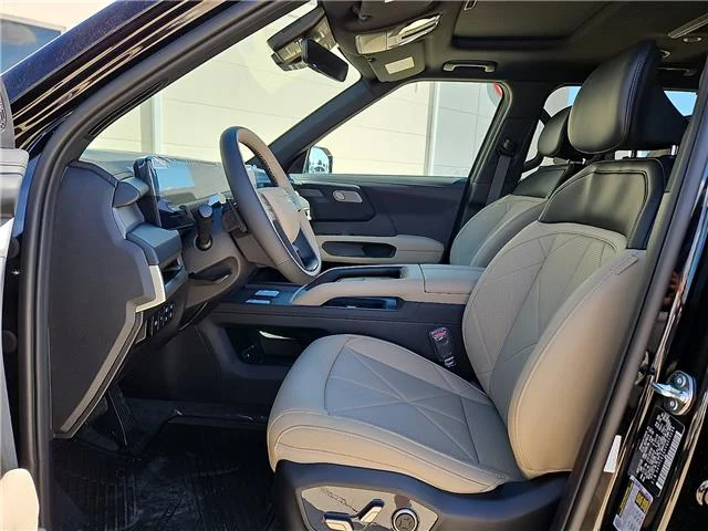 New 2027 Ebony Black KIA EX All-Wheel Drive image 11