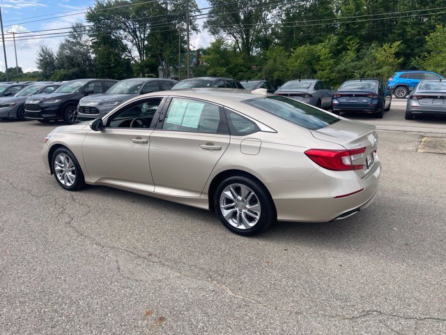 Used 2018 Champagne Frost Pearl Honda LX image 3