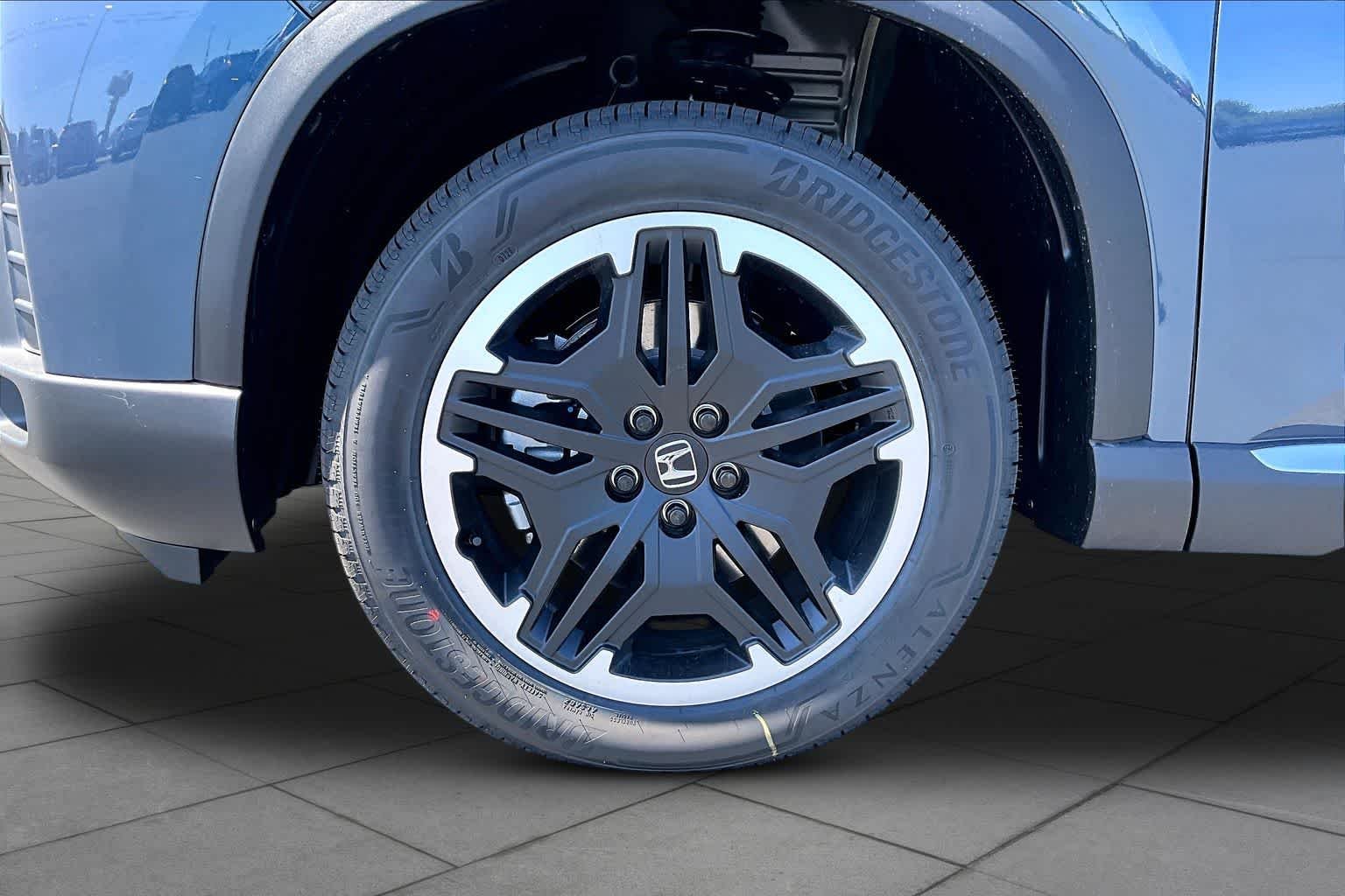 New 2026 Smoke Blue Pearl Honda Touring S image 11