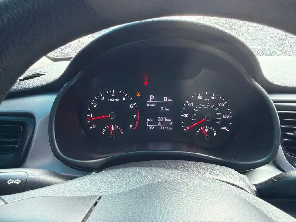 Used 2023 Aurora Black Kia S image 3
