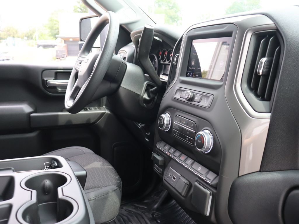 2026 GMC Sierra 3500HD Pro - Photo 10