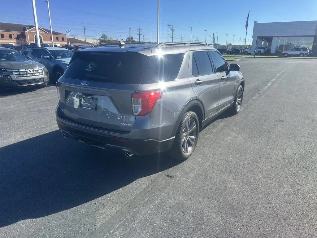Used 2021 Gray Ford XLT image 8