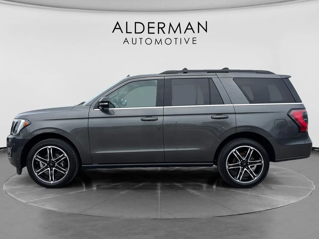 Used 2021 Gray Ford Limited image 2