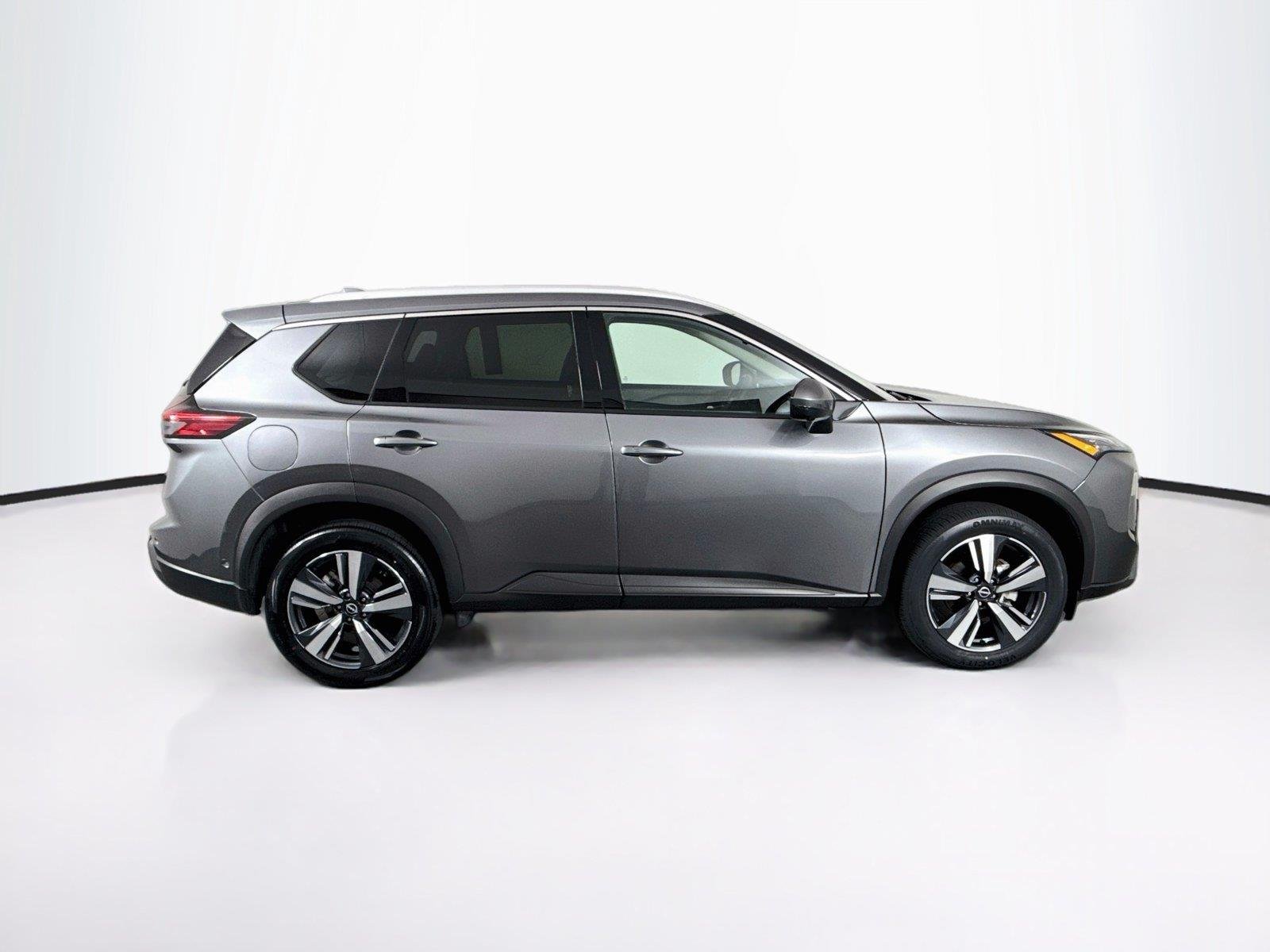 Used 2026 Gun Metallic Nissan SL image 10