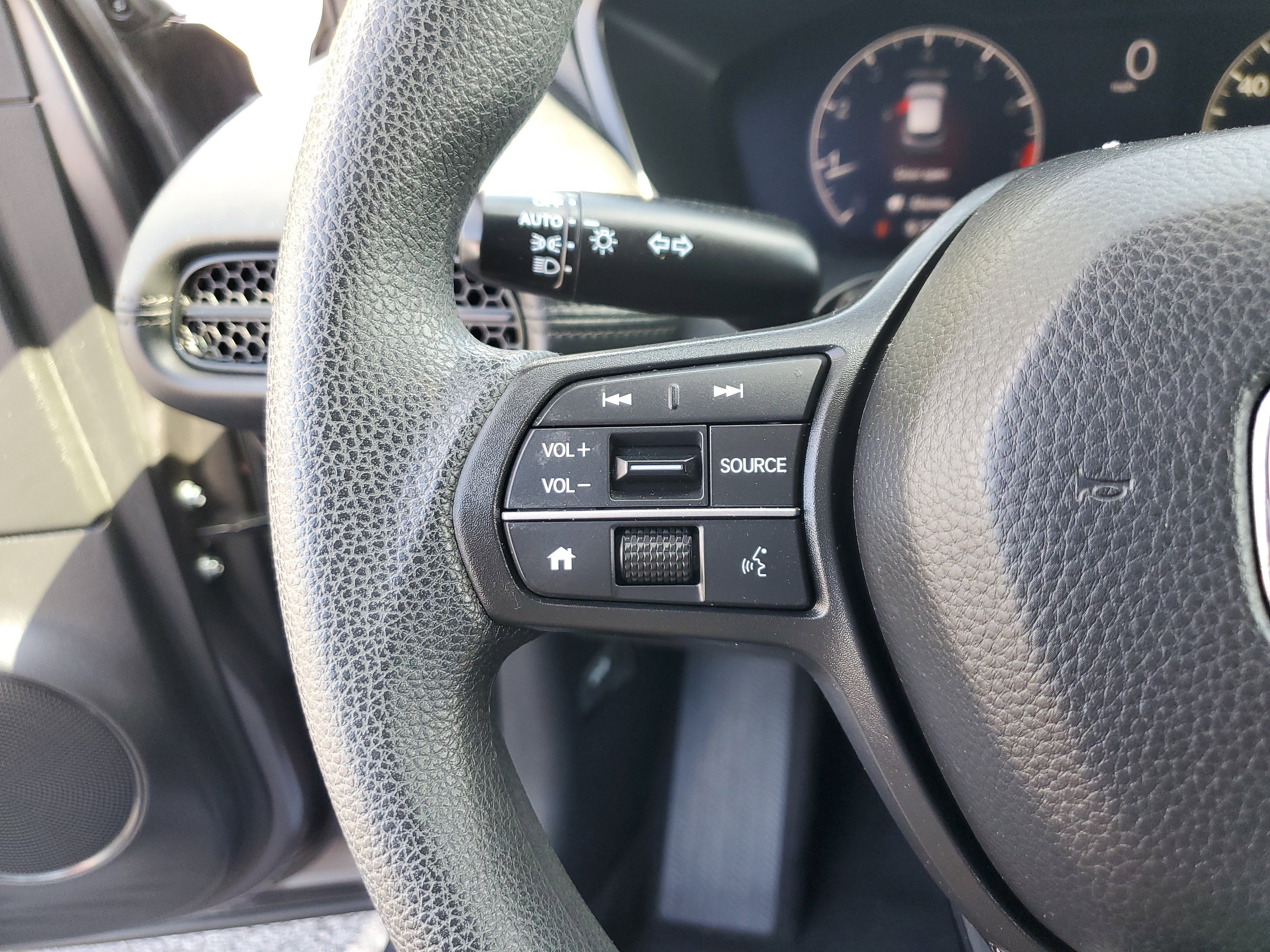 Used 2023  Honda LX image 26