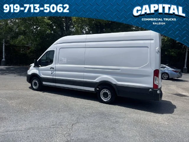 Used 2024 White Ford Base image 10