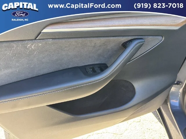 Used 2023  Tesla Performance image 20