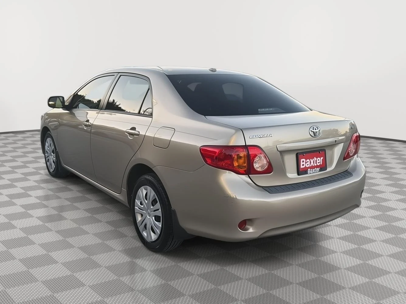Used 2009 BROWN Toyota 4dr Sdn Man (Natl) image 9
