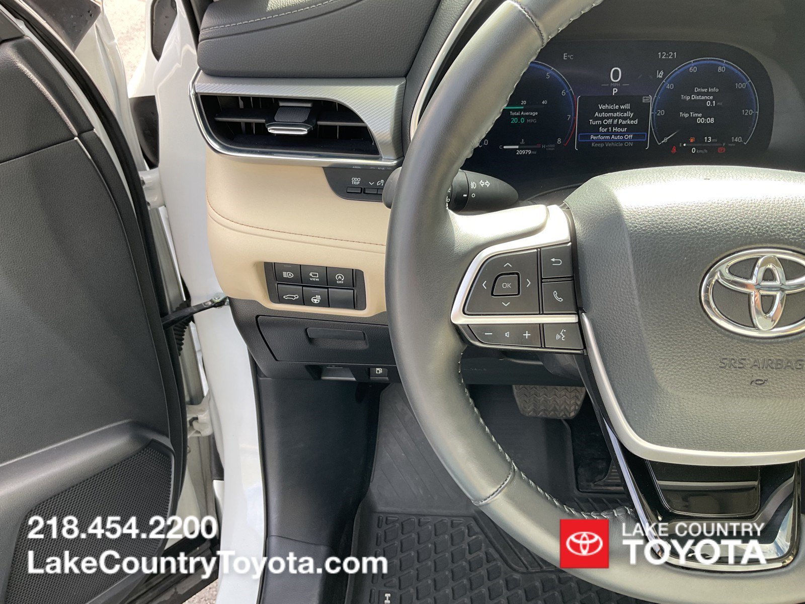Used 2024  Toyota Platinum image 32