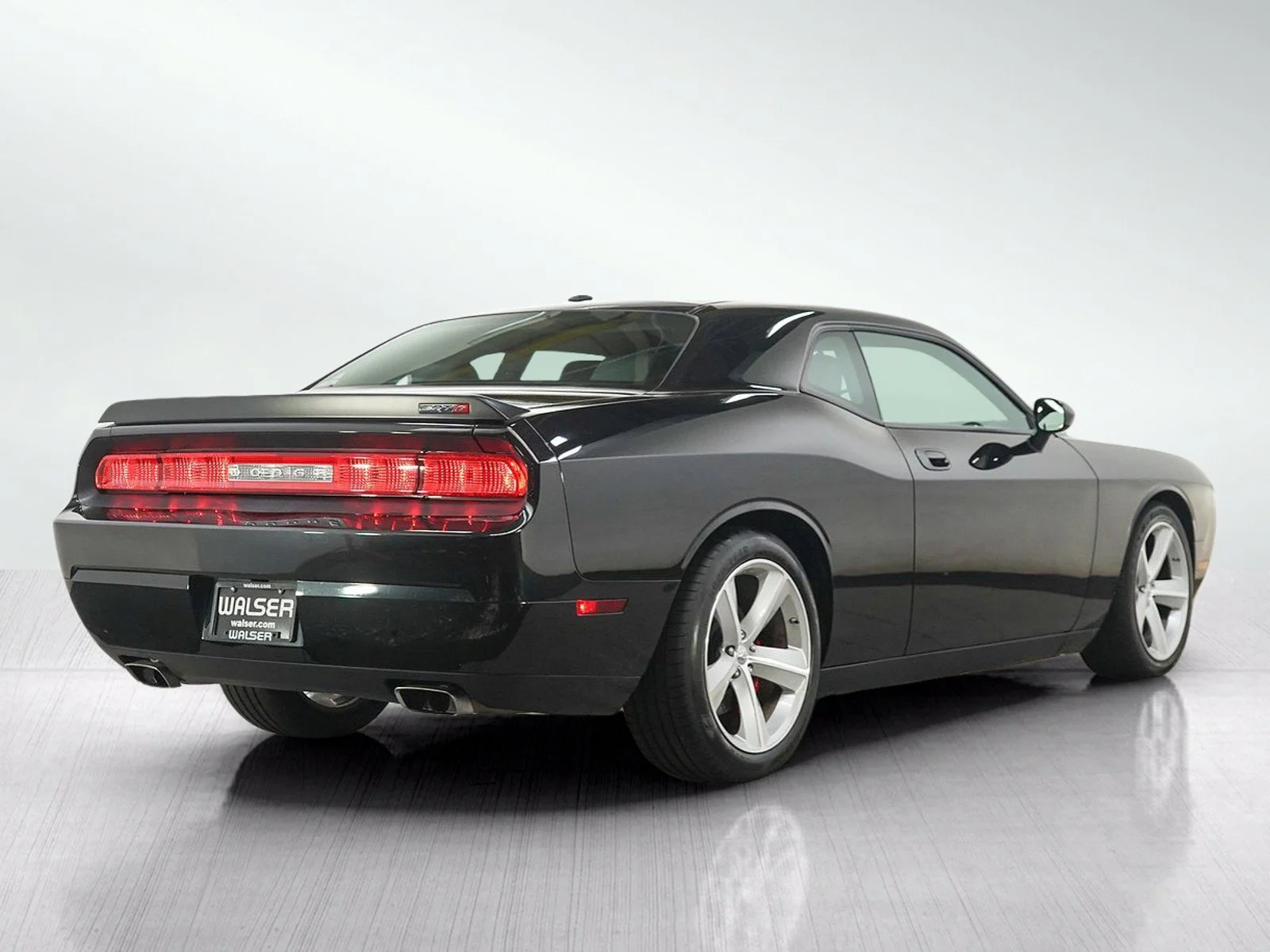 Used 2008 Brilliant Black Crystal Pearlcoat Dodge SRT8 image 5