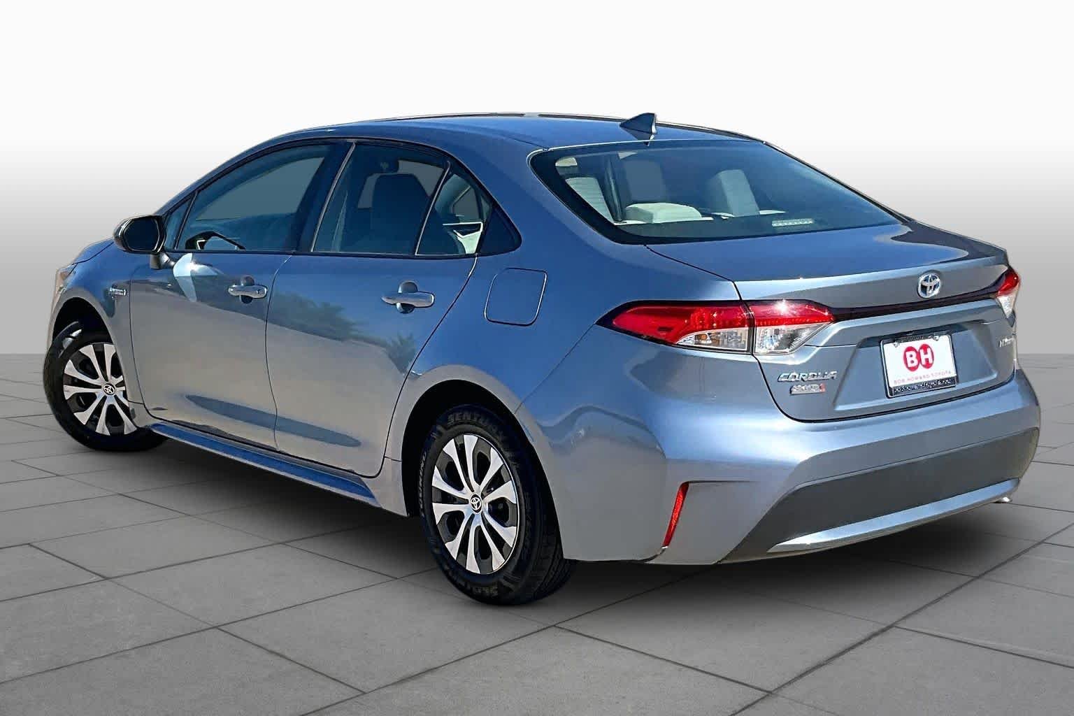 Used 2021 Celestite Toyota Hybrid LE image 11