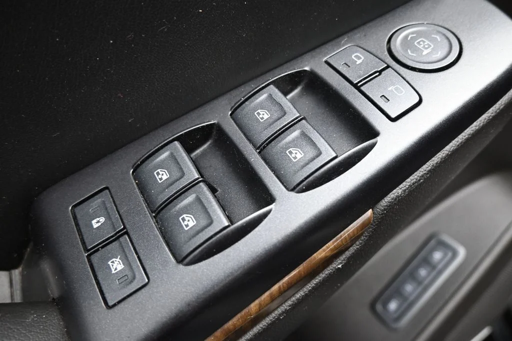 Used 2015 Black Chevrolet LT image 11
