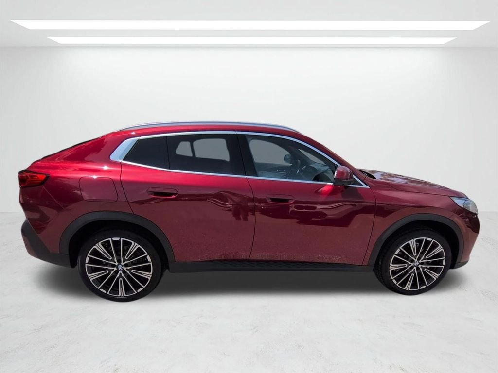 New 2026 Red Metallic BMW xDrive28i image 3