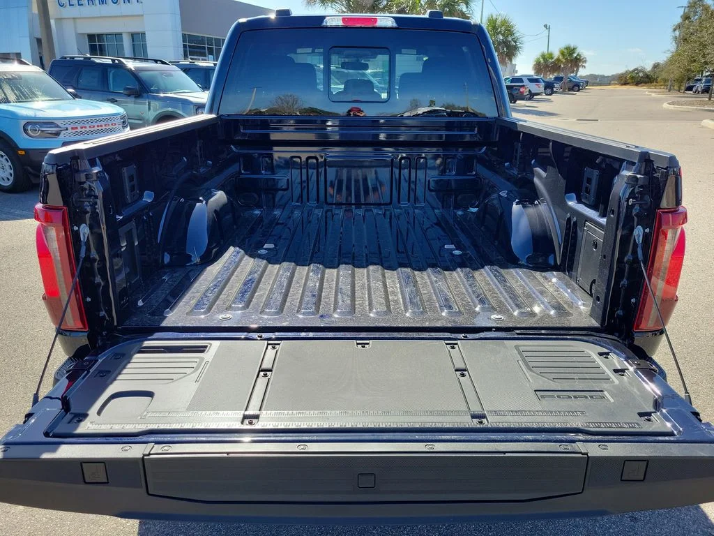New 2026 Antimatter Blue Metallic Ford XLT image 9