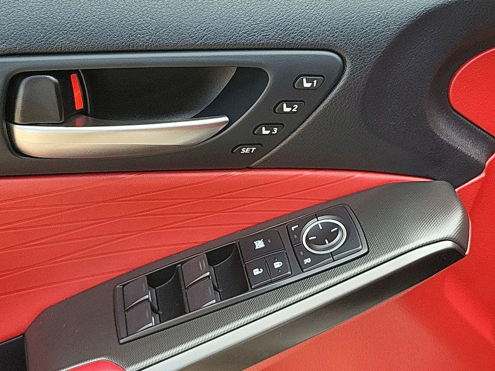 2023 Lexus IS 350 F SPORT - Photo 24