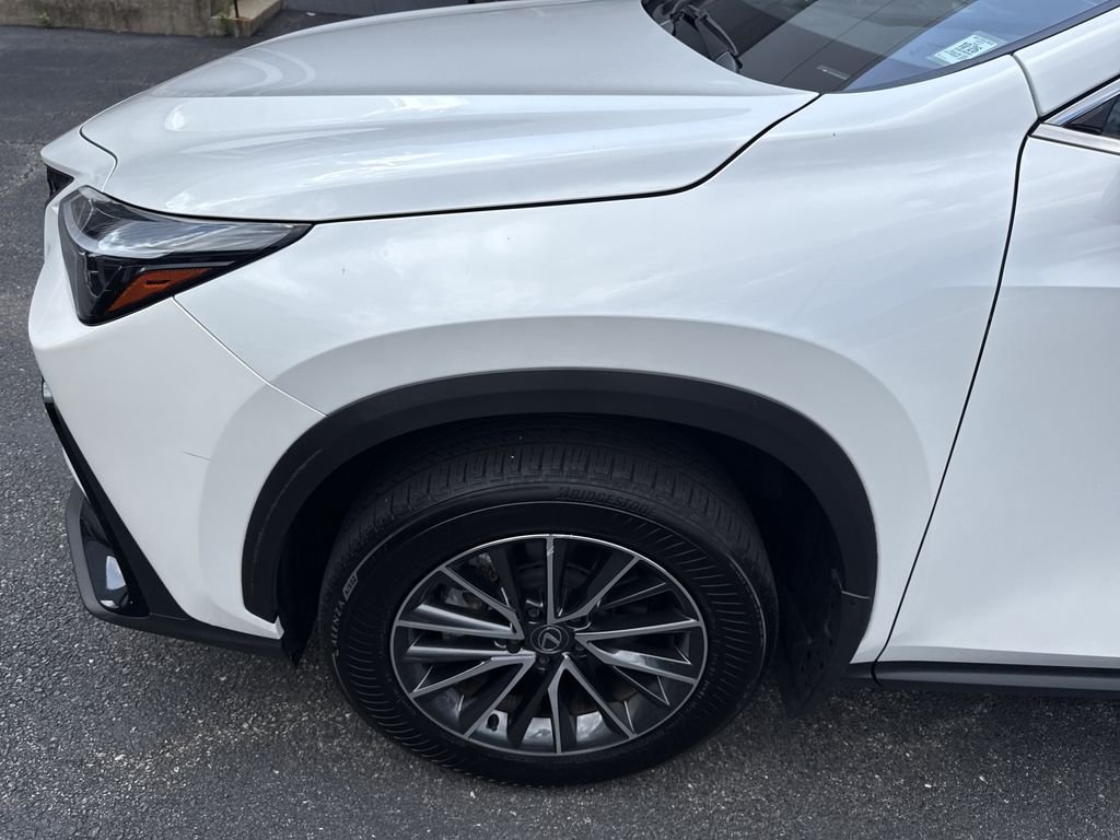 Used 2024 White Lexus 350 Base image 9