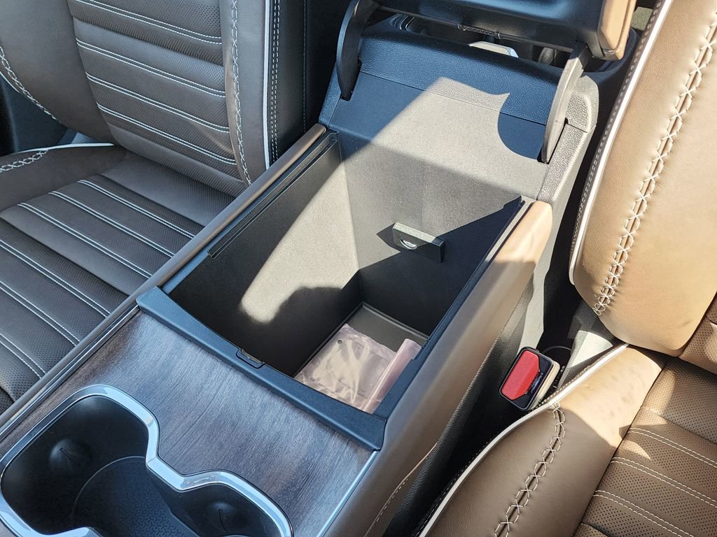 2026 GMC Acadia Denali Ultimate - Photo 38