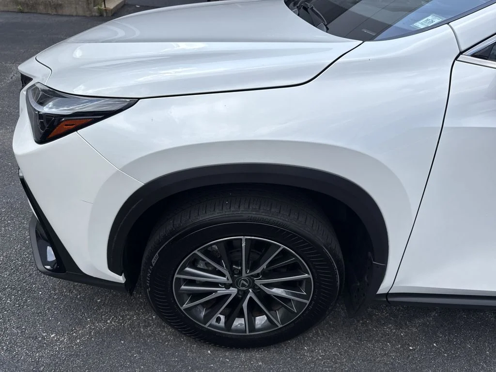 Used 2024 White Lexus 350 Base image 9