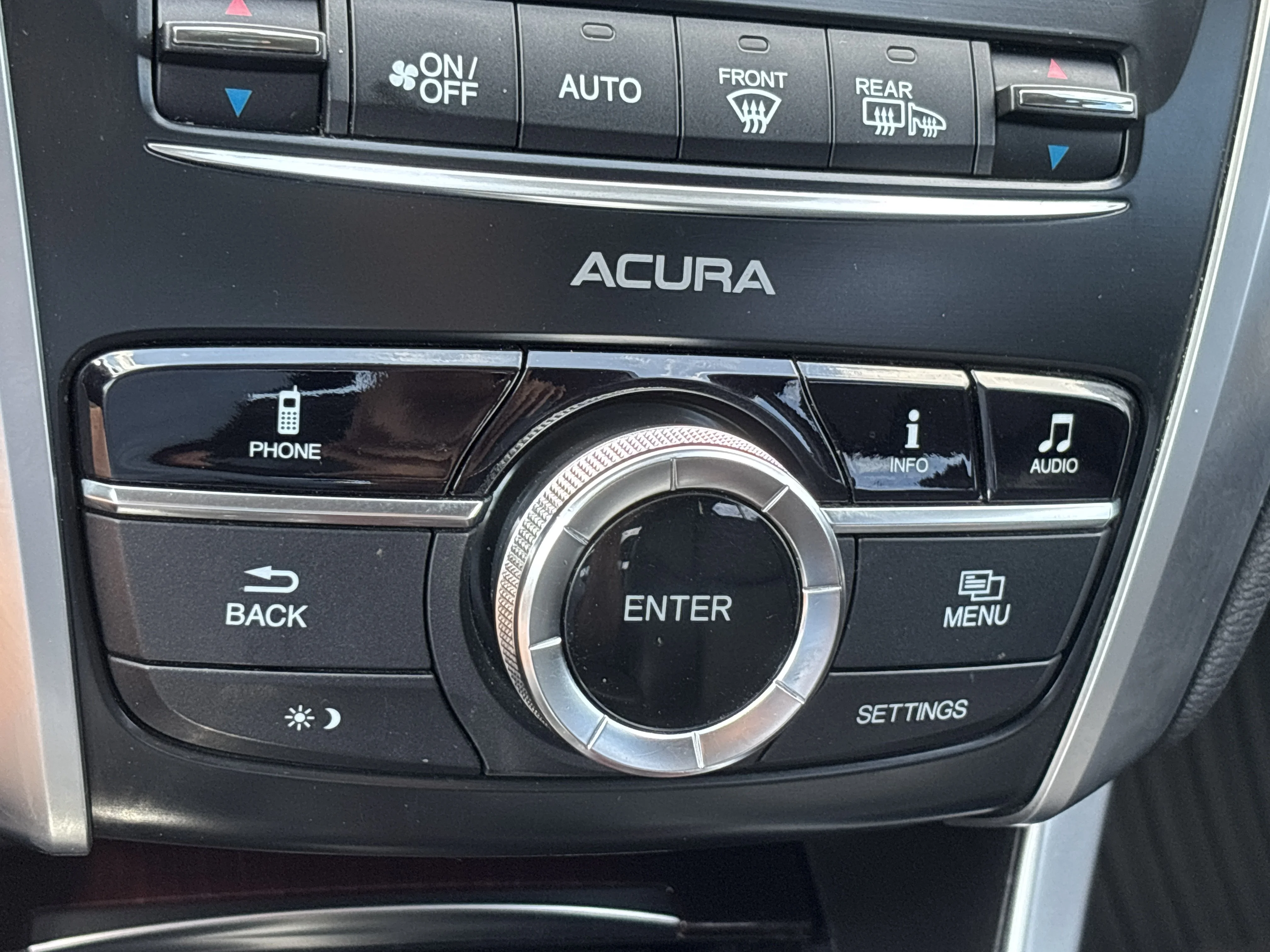 Used 2015 White Acura Base image 32