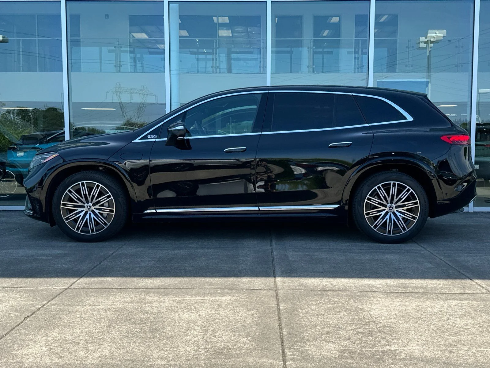 Used 2023 Obsidian Black Metallic Mercedes-Benz 580 image 6
