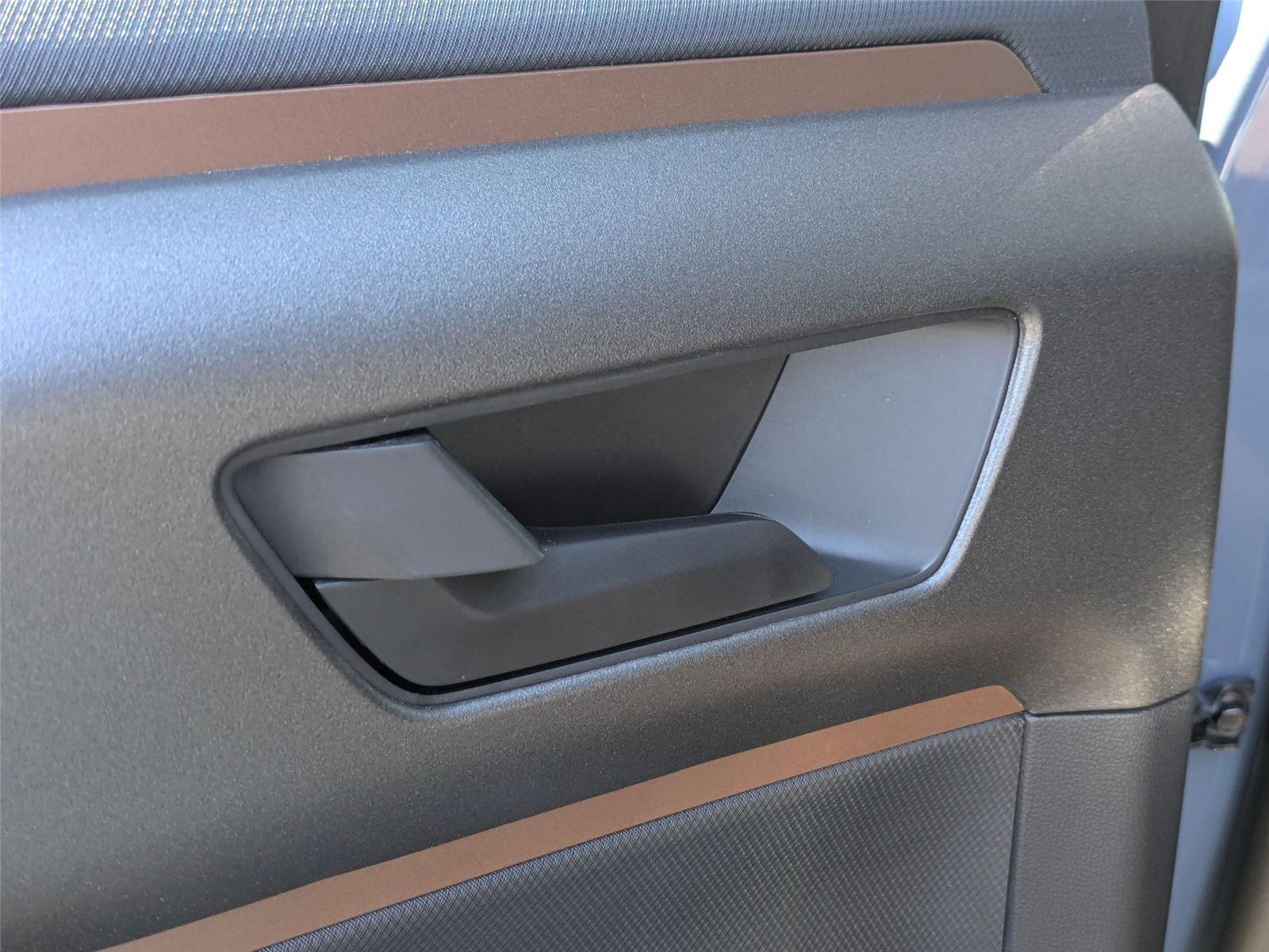 New 2026 Azure Gray Metallic Tri-Coat Ford Outer Banks® image 24