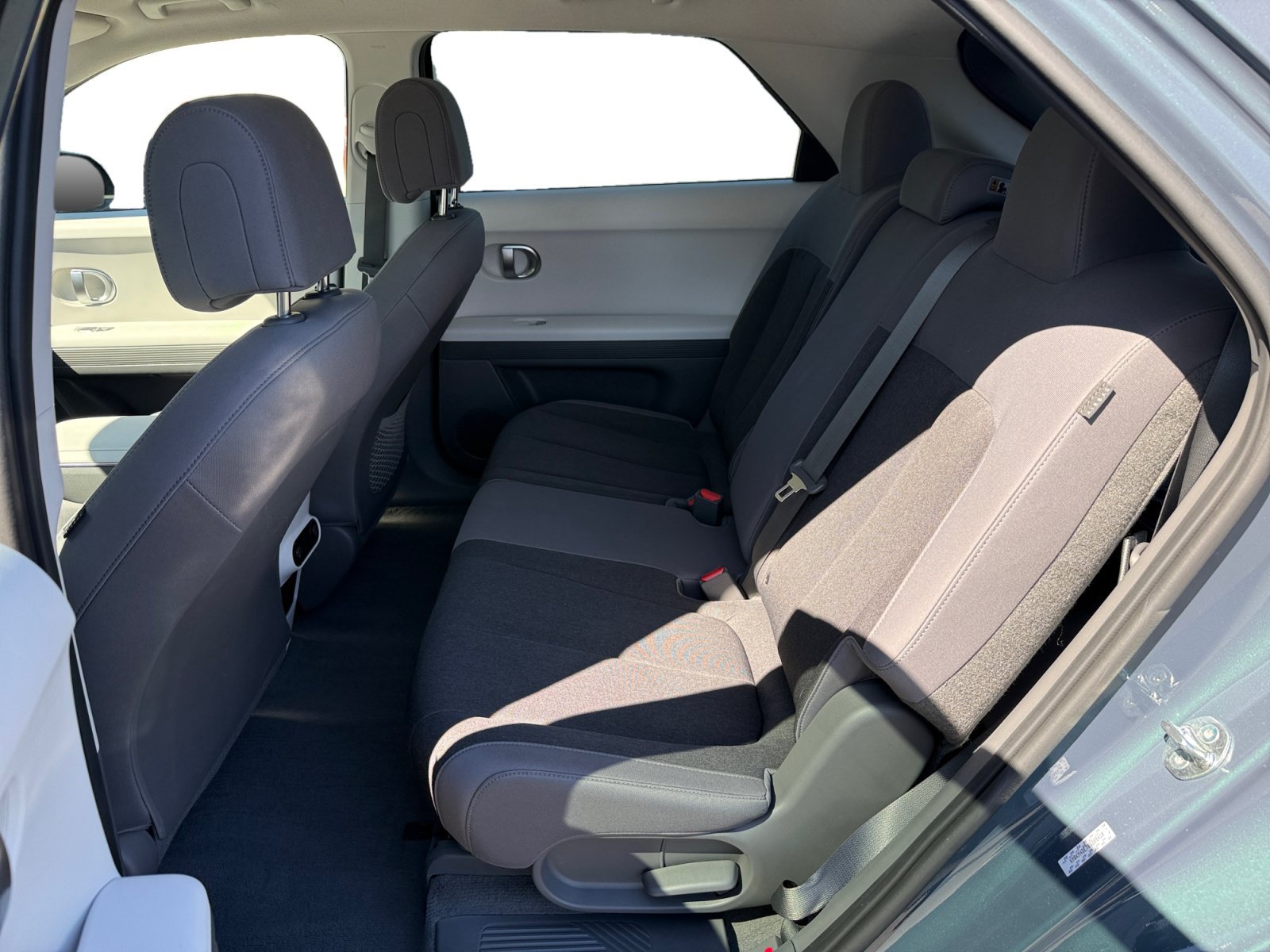 Certified Used 2024 Teal Hyundai SE image 16