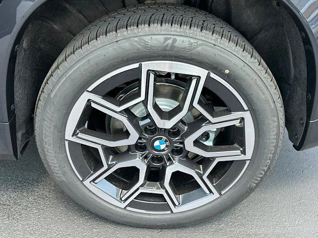 New 2026 Black Sapphire Metallic BMW xDrive28i image 7