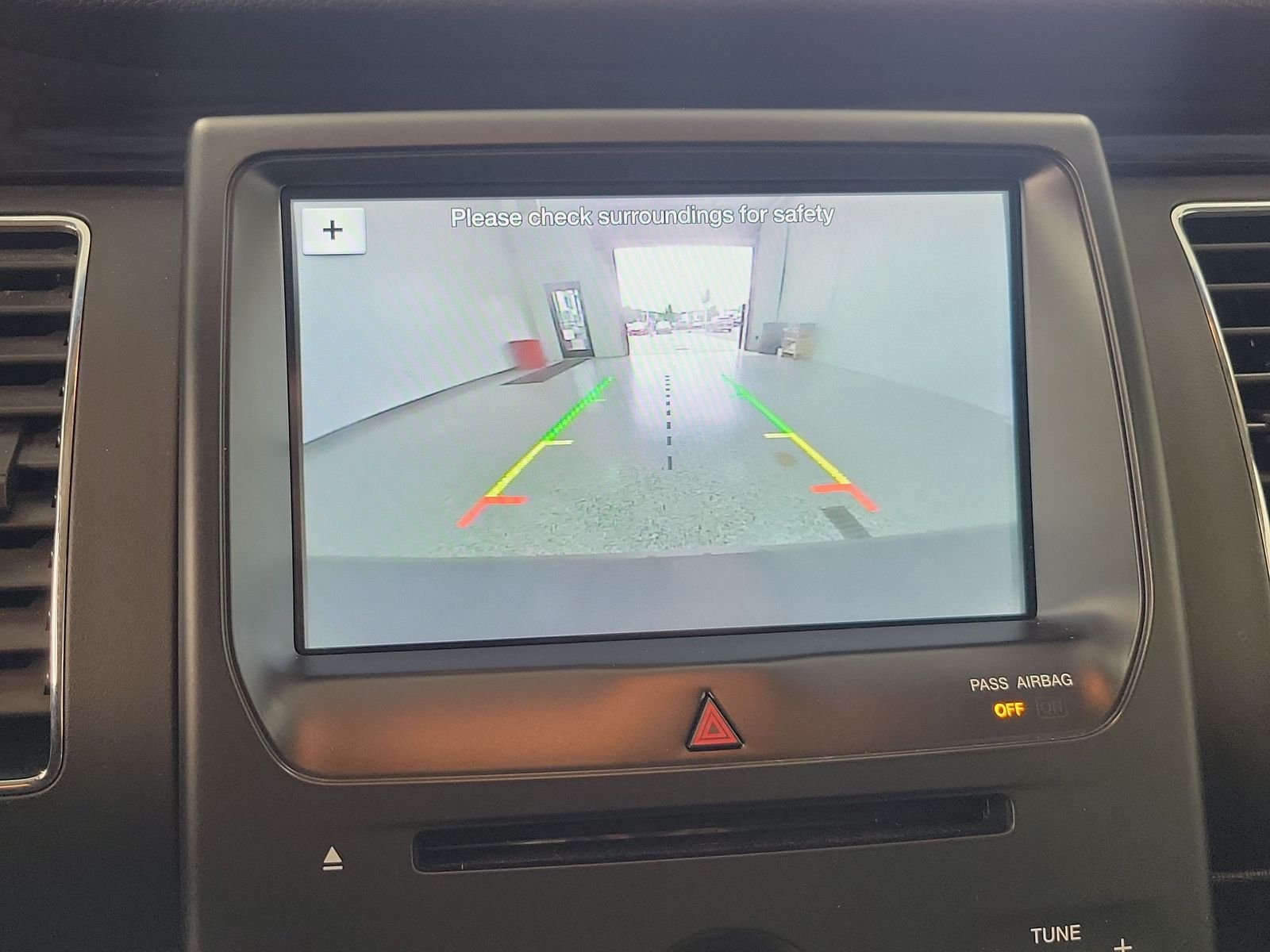 Used 2018 Gray Ford SEL image 18