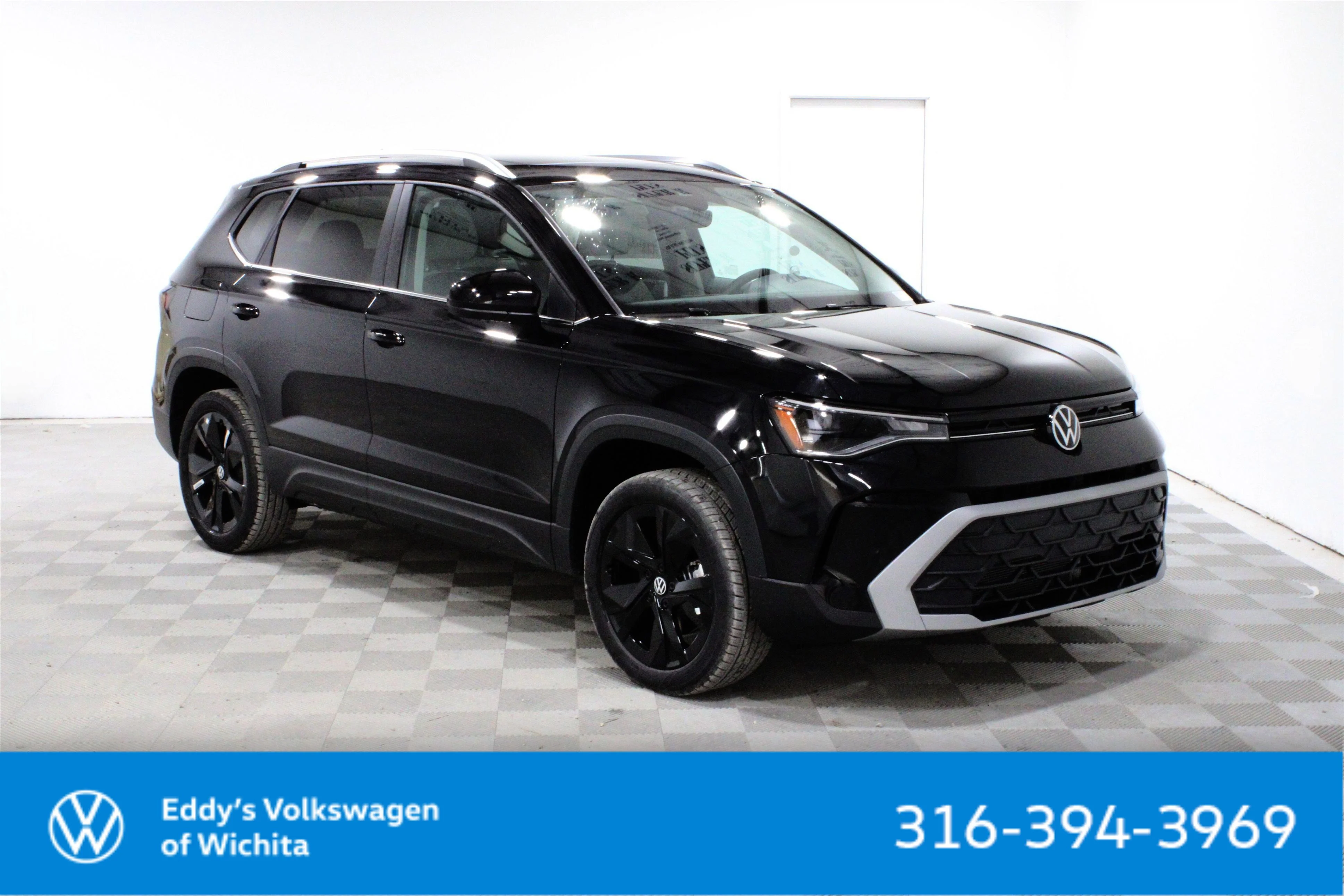 New 2026 Deep Black Pearl Volkswagen SE image 1