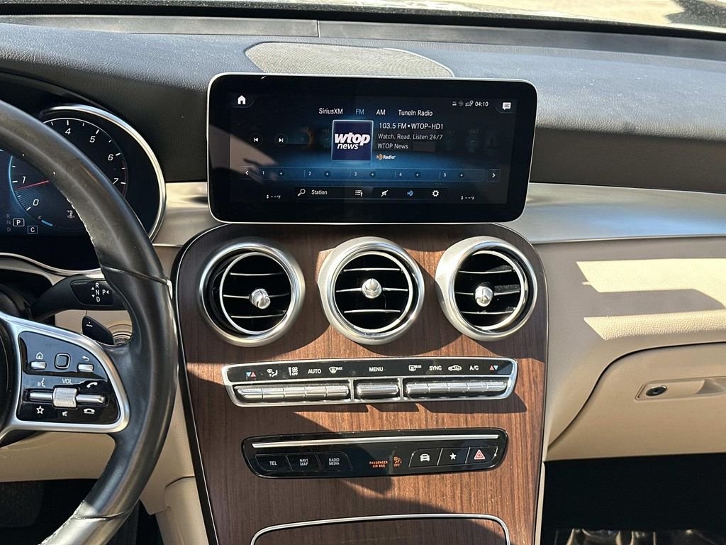 Certified Used 2022 Black Mercedes-Benz GLC 300 image 21