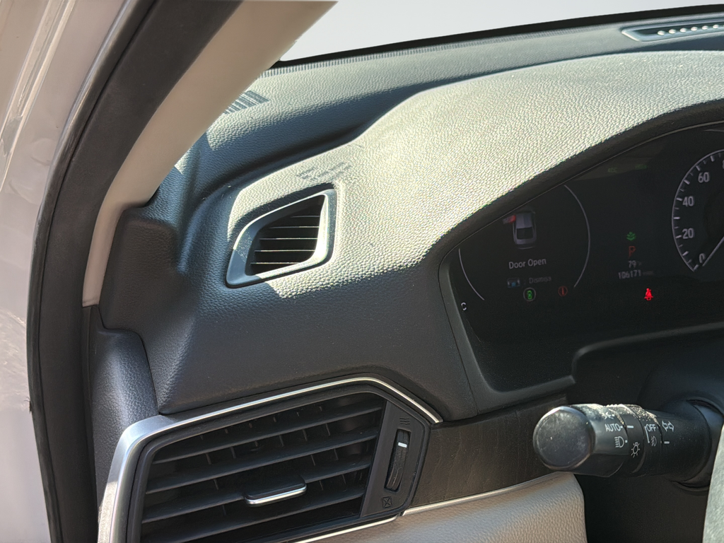 Used 2020 White Honda EX-L image 32
