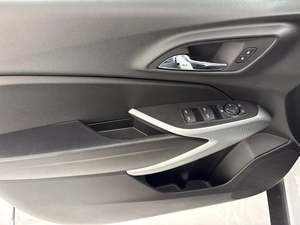 2026 Chevrolet Trax LS - Photo 27