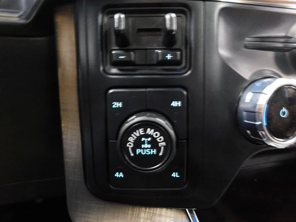 Certified Used 2024 Star White Ford King Ranch image 34