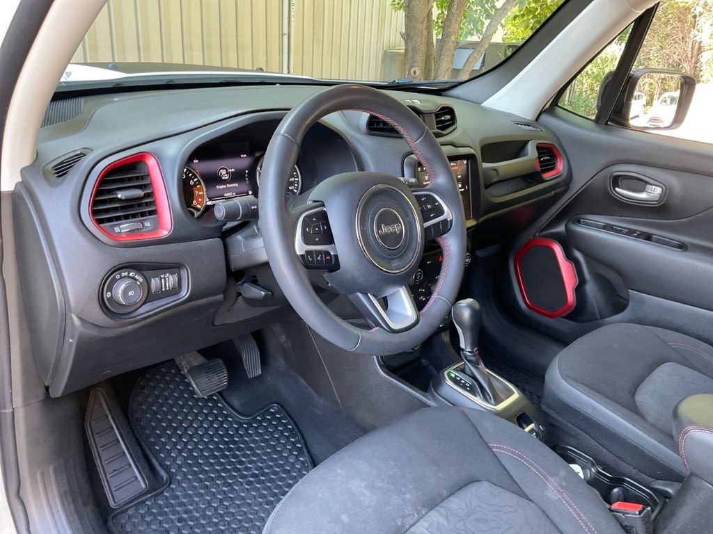 Used 2023 White Jeep Trailhawk image 21